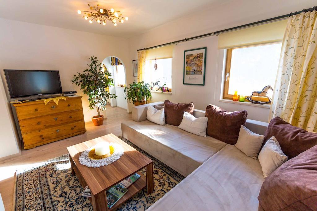 Ferienwohnung Reitgestüt Waldeck Saalfelden Exterior foto